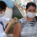 Vacinação da 4ª dose contra a Covid para quem tem 30 anos abre neste sábado na Capital