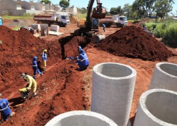 Liberado o trânsito na Avenida Três Barras em trecho com obras de prolongamento