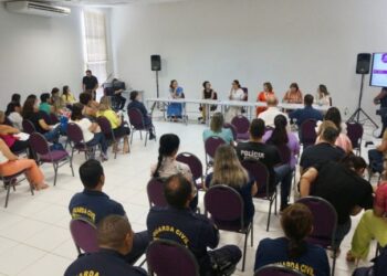 Prefeitura abre campanha “16 dias de Ativismo pelo Fim de Violência Contra as Mulheres” com entrega de certificados
