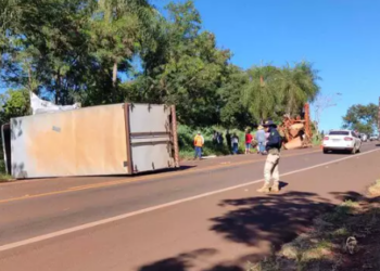 Condutor de trator morre na BR-376, após colidir com caminhão em MS