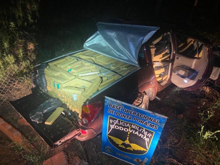 PMR apreende 1,5 tonelada de drogas e recupera caminhonete furtada na Capital