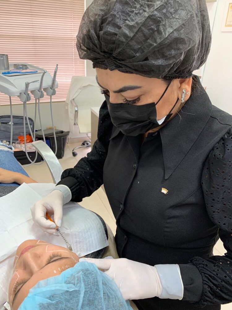 Bioestimulador de colágeno devolve aspecto saudável do rosto, aponta especialista