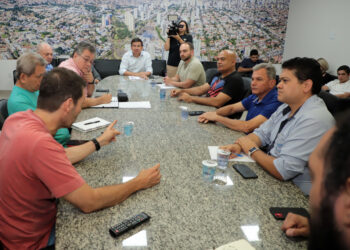 Vereadores discutem medidas para evitar greve dos motoristas do transporte coletivo