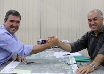 Governador realiza última reunião com Eduardo Riedel: “Tratamos de projetos relevantes para o Estado”