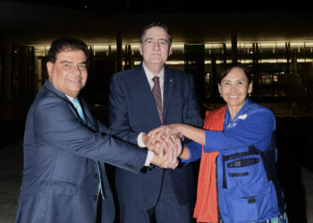 Senador Nelsinho Trad homenageia 120 anos da OPAS com projeção no Congresso