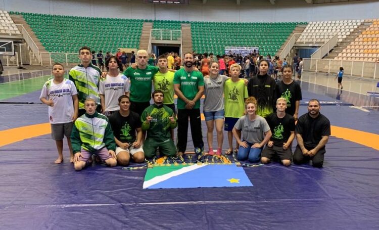 Wrestling de MS fecha temporada com 16 medalhas na etapa Centro-Oeste do Circuito Nacional