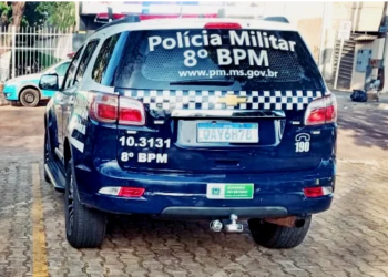 Com canivete nas mãos, homem agride e enforca esposa, mas acaba preso pela PM