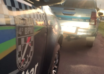 PM recupera Hilux roubada em assalto onde ladrões levariam o veículo para o Paraguai