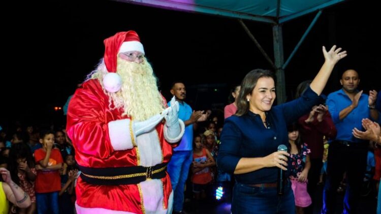 Com atrações culturais, brincadeiras e Papai Noel, Natal chega ao residencial Homex