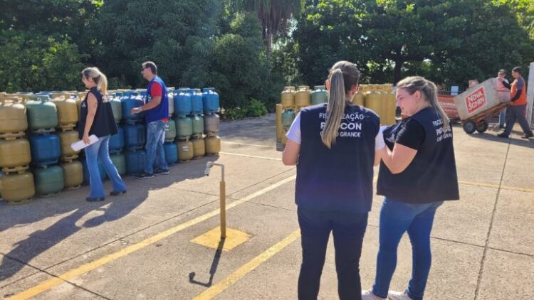 Procon Municipal encontrou variação de até 15,38% no gás de cozinha de 13kg