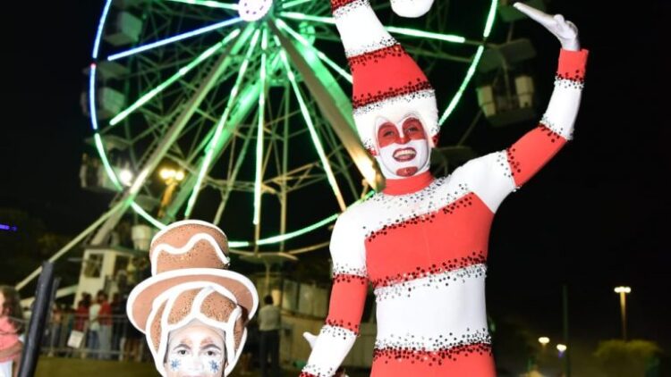 Sexta-feira é dia de apresentações musicais, Cantatas e Parada de Natal