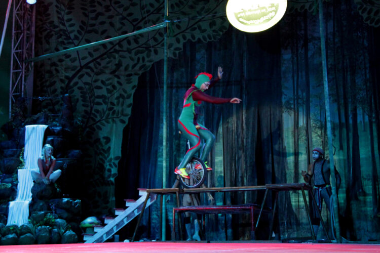 Circo dos Sonhos de Marcos Frota estreou ontem em shopping da Capital