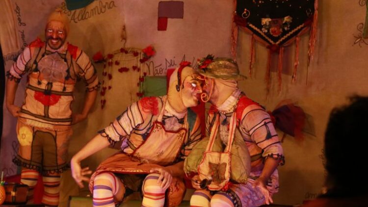 Prefeitura destina R$ 2 milhões para quitar editais do FOMTEATRO e  FMIC