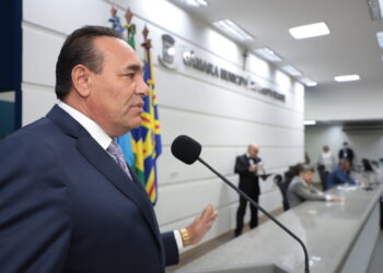 Reconduzido à presidência da Câmara, Carlão destaca: “se ouvirmos a sociedade, vamos errar menos”
