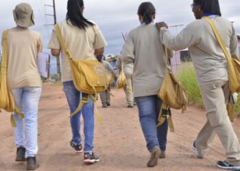 Prefeitura antecipa o 14º salário dos agentes comunitários e de combate a endemias