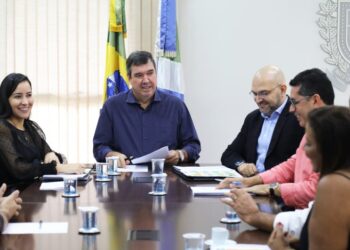 Semana do governador teve convocação de professores, apoio ao esporte e nomeação na segurança