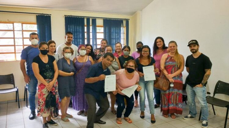 Entre o ano qualificado para trabalhar com alimentos, saiba como se inscrever