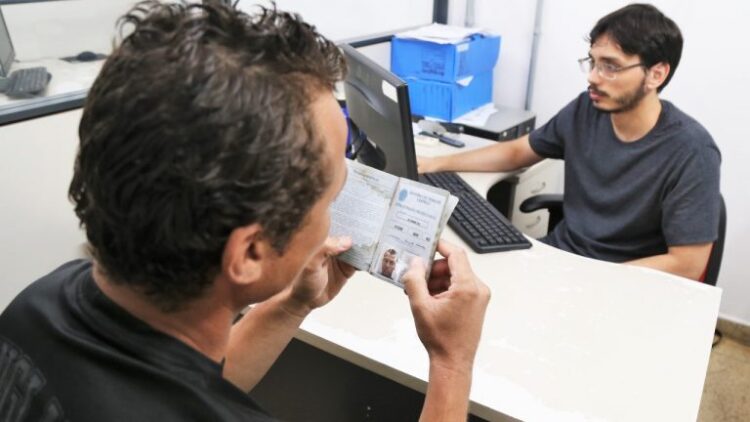 Funsat oferta 1,1 mil vagas de emprego nesta quinta-feira