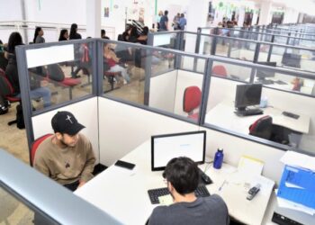 Funsat encerra primeira semana do ano com mais de mil oportunidades de emprego