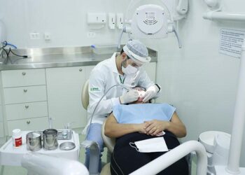 Consultório sobre rodas: Programa Sorrindo no Campo leva atendimentos gratuitos em MS