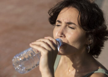 Carnaval: nutricionista explica sintomas da ressaca e como evitá-la