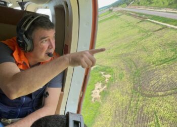 Governador vai a Bonito, sobrevoa região atingida por fortes chuvas e garante ações para reestabelecer a normalidade