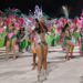 Primeira noite de desfiles das escolas de samba emociona público na Capital