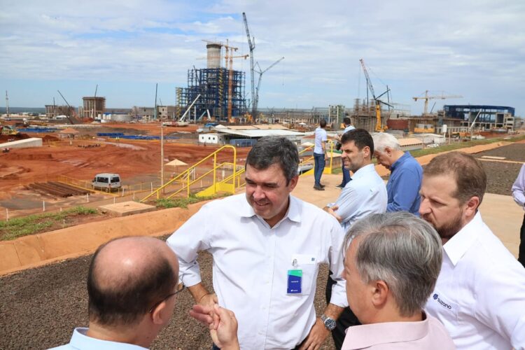 Riedel e secretários visitam fábrica da Suzano em Ribas e destacam futuro de prosperidade