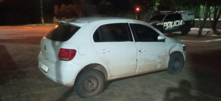 “Doidão de bala alucinógena” é preso, após dar trabalho pra PM conduzindo Gol