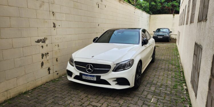 Quadrilha que fraudava tributação da sucata de alumínio ostentava mansões e carros de luxo