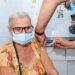 Aplicação da bivalente é ampliada e pessoas com 70 anos ou mais podem se vacinar