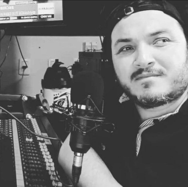 Radialista é morto a tiros nesta tarde na fronteira