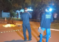 Adolescente de 16 anos é morto com tiros na cabeça e nas costas em frente à lanchonete