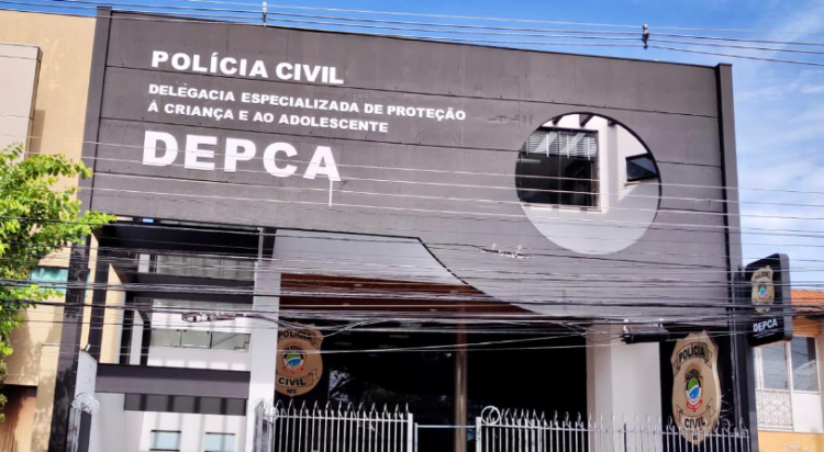 “Caiu da cama, do sofá”: Casal é preso após mentir sobre bebê com sinais de violência