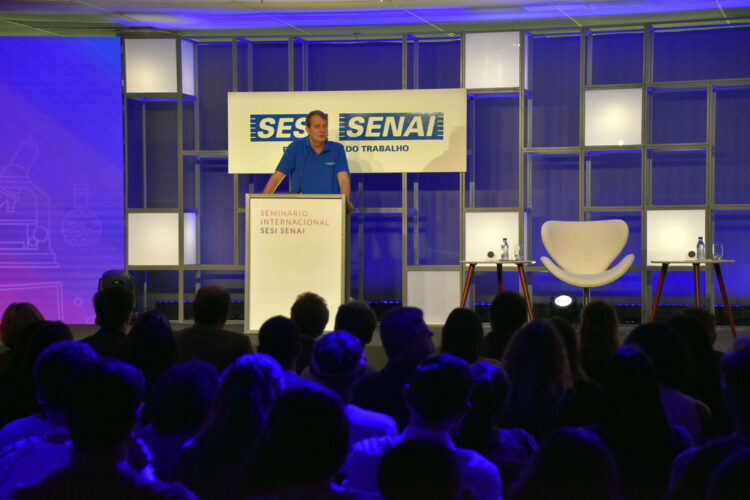 Em seminário internacional, Sesi e Senai de MS buscam alinhamento com as melhores práticas em educação