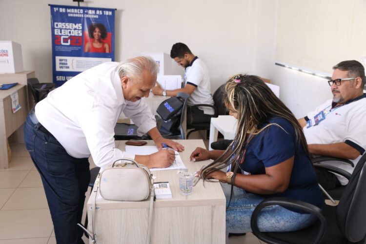 Beneficiários Cassems em todo o MS exercem seu direito ao voto nas eleições deste ano