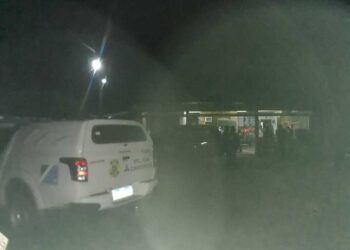 Comerciante é morto com 4 tiros na frente da esposa e do filho pequeno