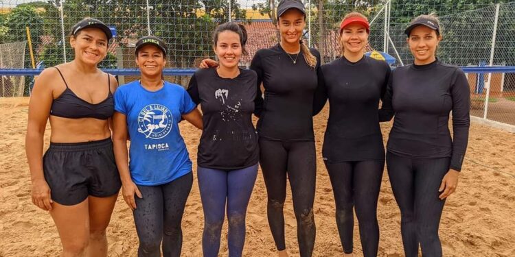 Mulheres decidem comemorar seu Dia Internacional disputando jogos