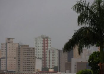 Avanço de frente fria oceânica causa instabilidade em MS nesta sexta-feira