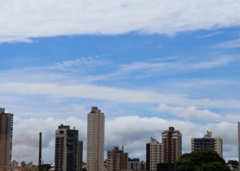 Domingo será marcado por períodos de sol e de chuvas fracas e moderadas, diz meteorologia