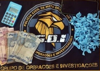 Homem é preso e menor apreendido em boca de fumo no Jardim Colorado
