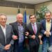 Em Brasília, Betinho visita Beto Pereira em busca de asfalto e apoio a associação que recicla eletrônicos