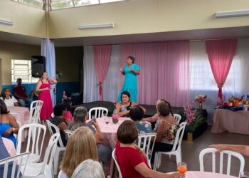 Chá da tarde e ações de beleza marcam homenagens do Mês internacional da Mulher na SAS