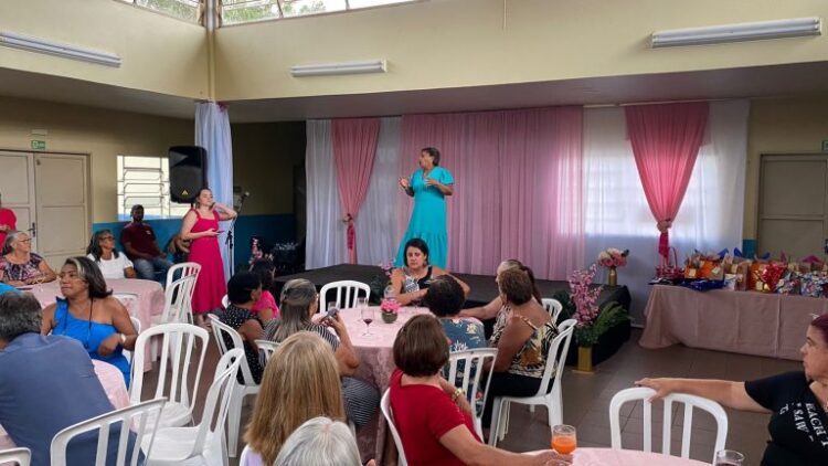 Chá da tarde e ações de beleza marcam homenagens do Mês internacional da Mulher na SAS