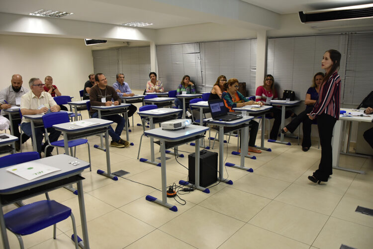 IEL promove cursos de gestão de condomínios para síndicos
