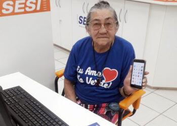 Inclusão digital na terceira idade: Biblioteca Sesi abre inscrições ao Projeto 60+