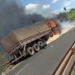 Colisão entre caminhão e carreta bitrem com incêndio mata duas pessoas na BR-163