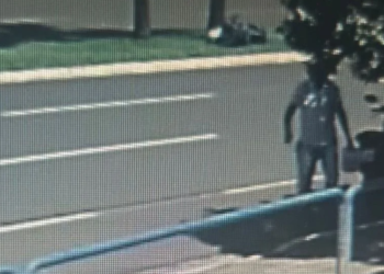 Homem coloca fogo em casa de ex com o filho especial dela dentro do imóvel