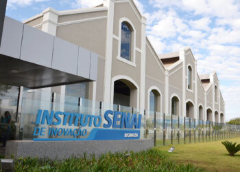 Empresários dos setores cerâmico e produtivo debatem alternativas em energia renovável no ISI Biomassa