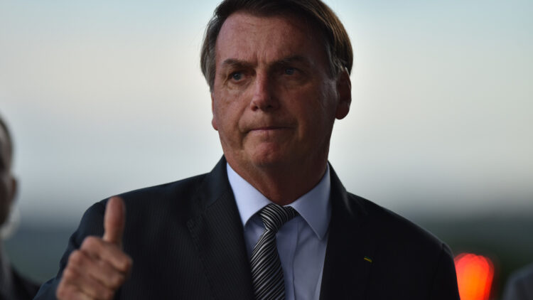 ‘Não vou liderar nenhuma oposição’, diz Bolsonaro ao voltar para o Brasil